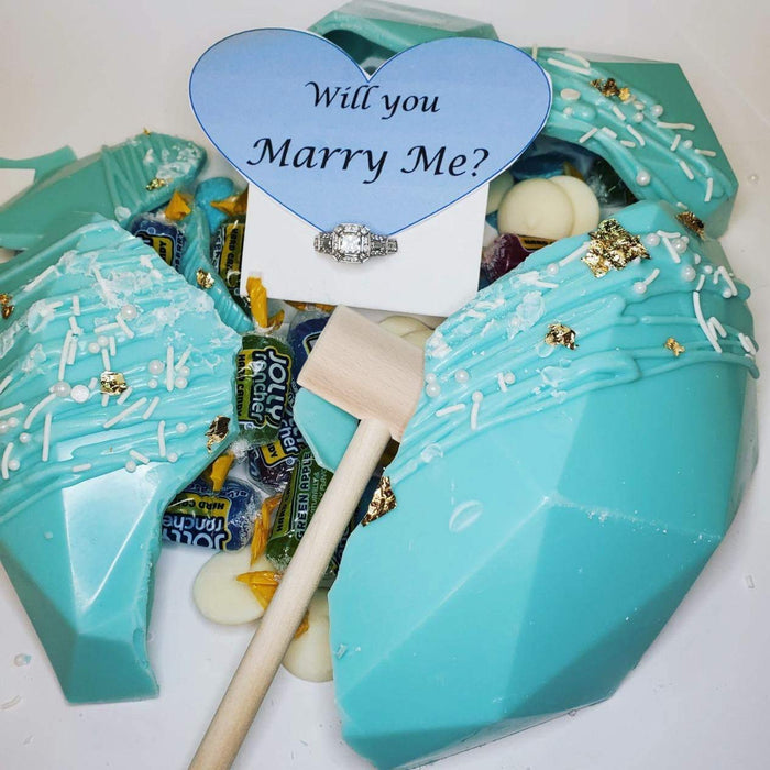 Heart-Shaped Piñata Cake Mold – 500g & 1kg