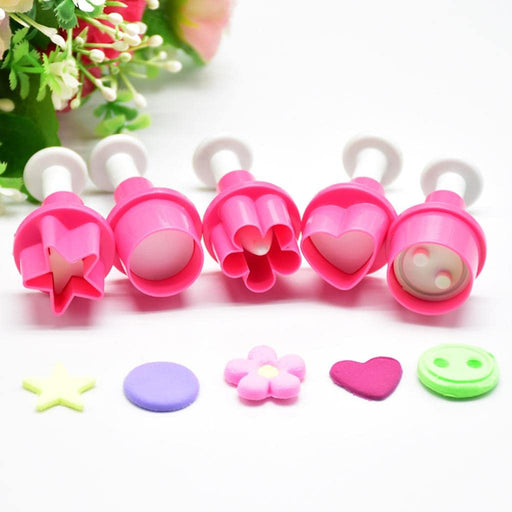 Create perfect fondant, cookies, and crafts with Esslly Mini Plunger Cutter Set.