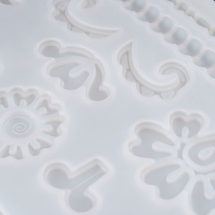 Esslly’s Silicone Fondant Mould.