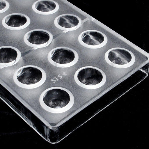 24 perfectly round chocolates (18 g each)