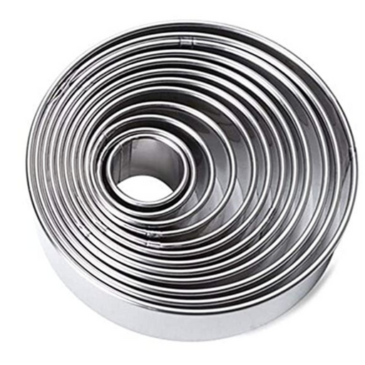 Bake with precision using Esslly’s 12-Piece Round Cookie Cutter Set.