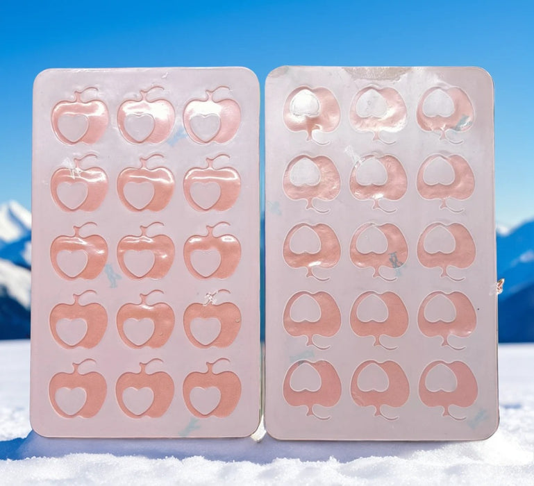 Create charming apple-heart garnishes with Esslly's flexible, food-grade silicone mold. Perfect for baking and crafts!